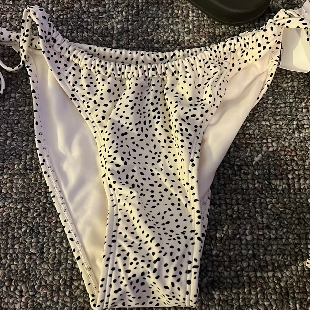Bathing suit bottoms